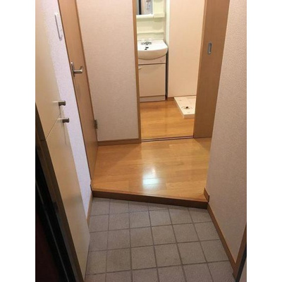 【玄関】 | グランドール北上野 | 玄関