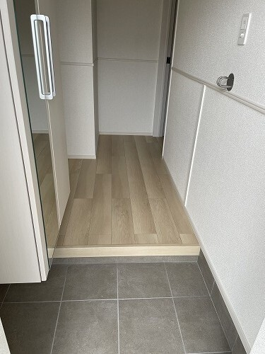 フィオーレ・カーサの玄関