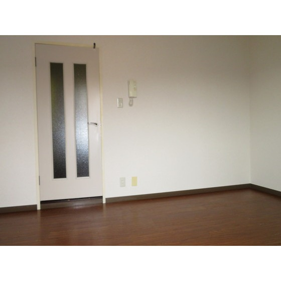 リーセントパレス神木本町の居間・リビング|居室