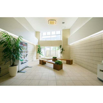 【エントランス】コンフォリア芝浦バウハウス