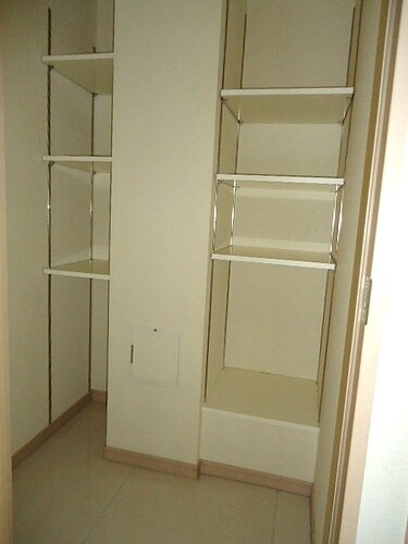 クオリア恵比寿イーストのその他|シューズクロゼット　※2016年7月撮影