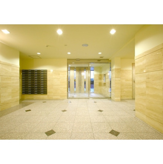 【エントランス】コンフォリア芝公園