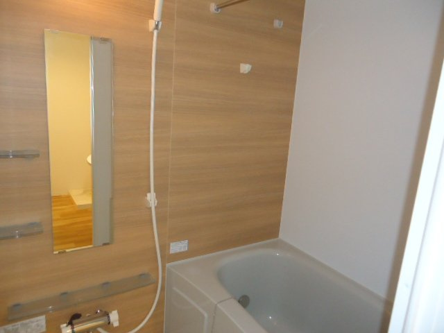 アヴァンス エバー 中三国ヶ丘の浴室|ユニットバス