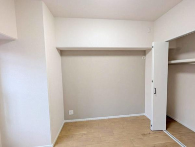 【洋室】 | アグラード堺 | 本を読んだり趣味の時間を楽しんだり家の中でひとり静かになれる空間