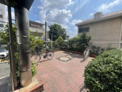 【その他共用部分】 | アグラード堺 | 流行に左右されず、将来にわたって価値が継続する「上質」な佇まい。おしゃれな雰囲気や自然の潤い、親しみやすさといった暮らしを豊かにしてくれる住空間です。