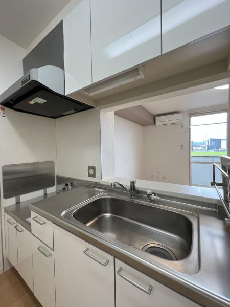 ブランドール　ユー　B 棟のキッチン