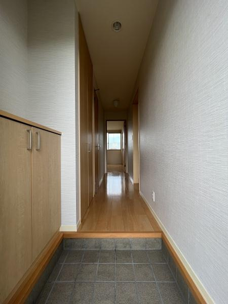 ブランドール　ユー　B 棟の玄関