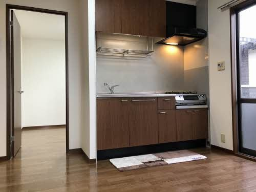 メゾン築山　B棟の居間・リビング