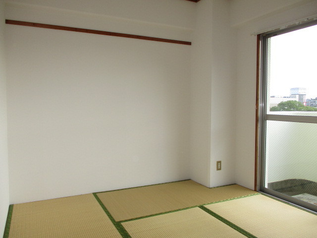 第2岡田マンションの寝室