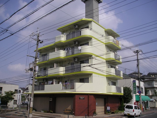 第2岡田マンションの外観