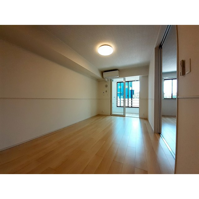 レジェンドの居間・リビング