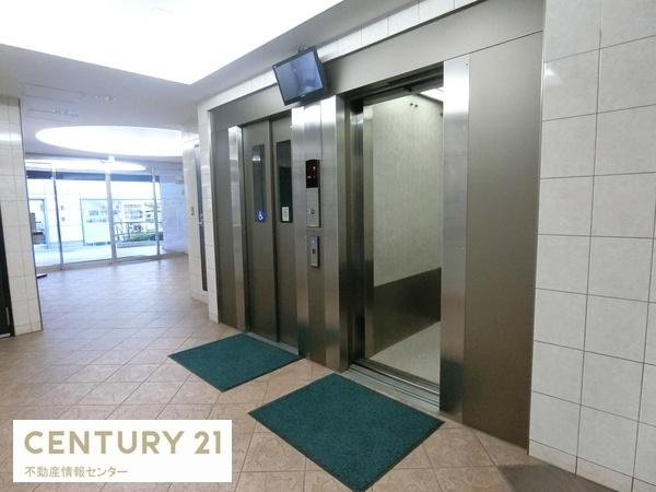 【エントランス】 | 東急マンション弁天町 | エレベーター２基あります！