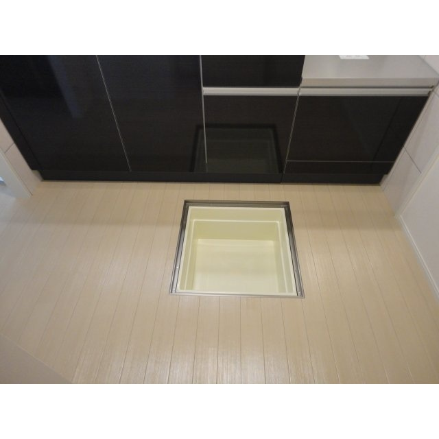 ＥＳＰＯＩＲ１５の収納|床下収納