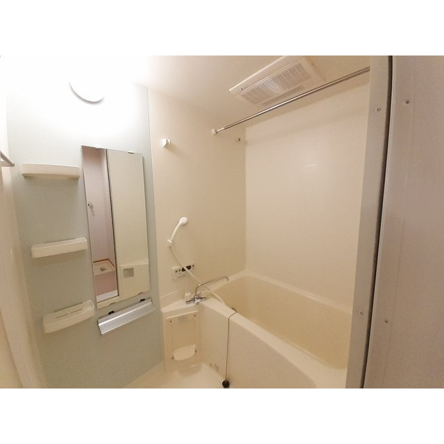 カルム横山の浴室