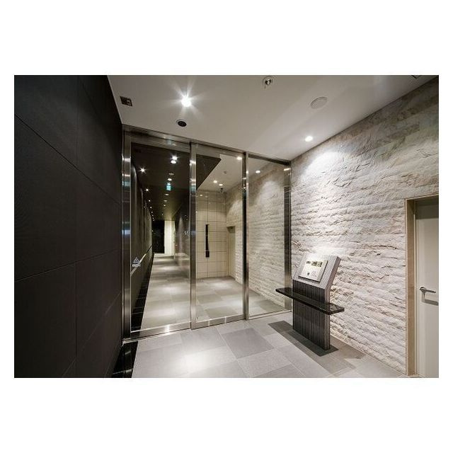 Castle Hills 柳ヶ瀬のエントランス|オートロック完備