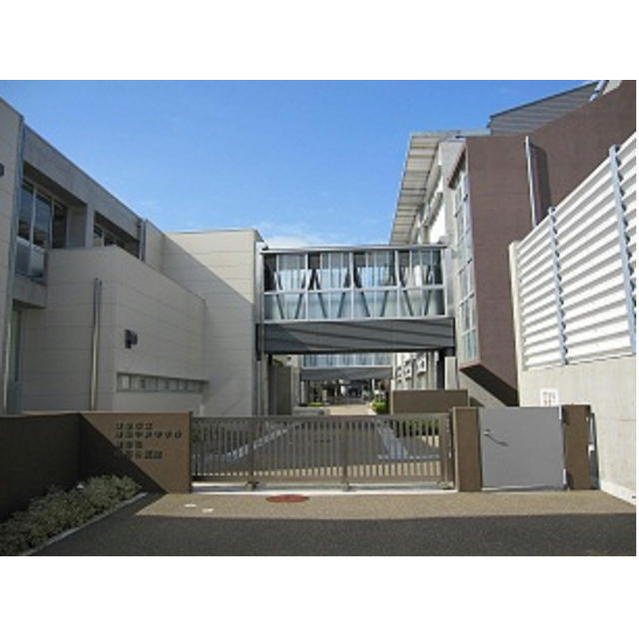 Castle Hills 柳ヶ瀬の周辺|岐阜中央中学校