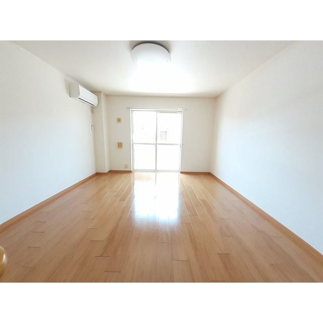 スペランツァⅡの居間・リビング