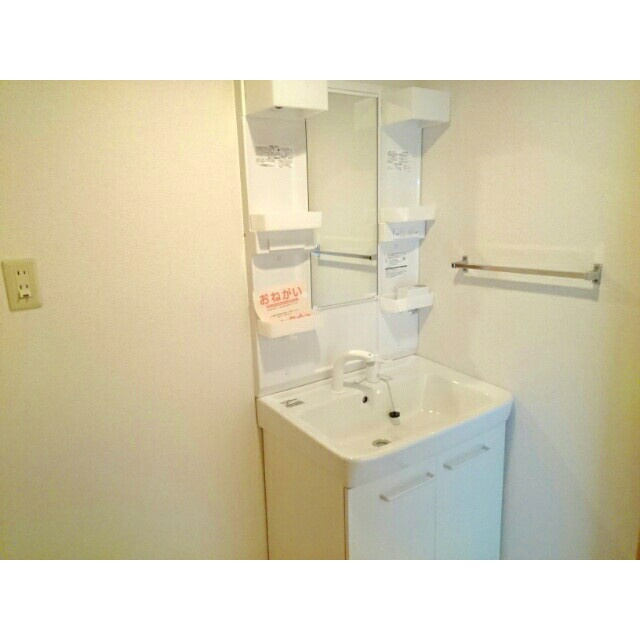 ヴィラ・アルトピアーノの洗面所