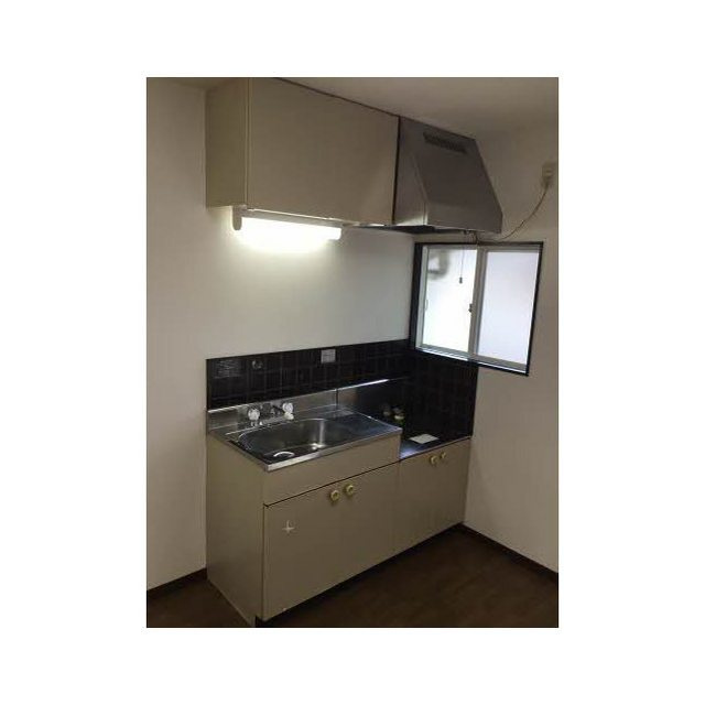 岐阜市日野北１丁目のアパートのキッチン