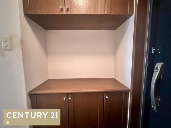 シャルマンフジ橋本三石台の玄関