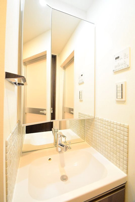 【洗面所】 | ステージファースト亀戸 | ※カラータイプ異なります