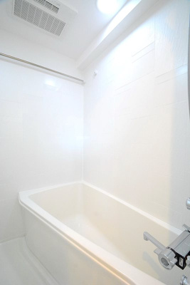 【浴室】 | ステージファースト上野松が谷アジールコート | ※カラータイプ異なります。