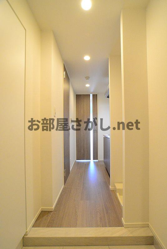 グランドコンシェルジュ池袋本町イーストの玄関|※カラータイプ異なります。