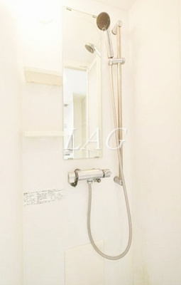 【シャワールーム】 | フリングホルニ | シャワールームです。