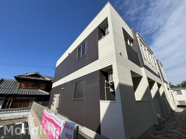 モイス・シャーム熊取の外観