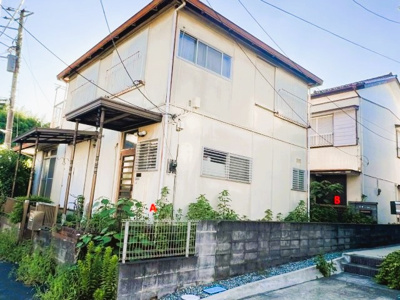 【外観】 | 神奈川県横須賀市阿部倉 中古戸建 2棟バルク売り | 手前がAの外観、奥がBの外観となります。2棟バルク売り！