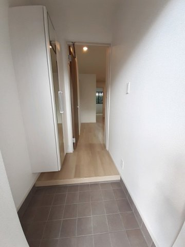 オーヴ・プラシードの玄関