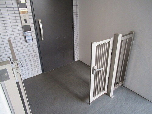 ライオンズ稲毛マスターマークスの玄関|専用ポーチ