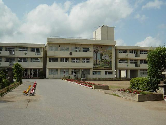 Vuela Bの周辺|実住小学校まで2,300ｍ