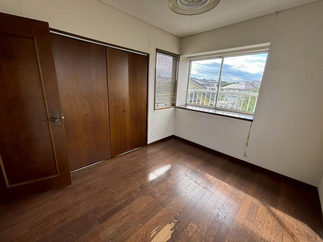 印旛郡栄町南ケ丘２丁目の洋室