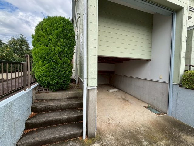 印旛郡栄町南ケ丘２丁目の駐車場