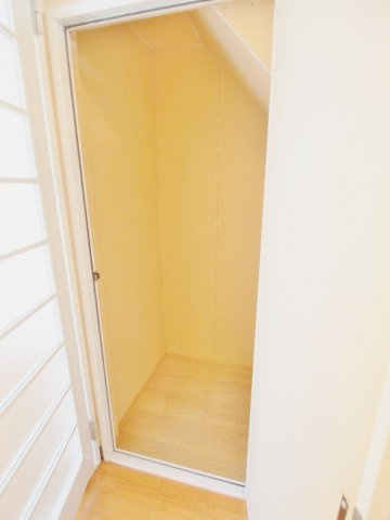 コーポホコトリ　A棟の収納