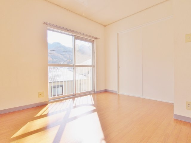 コーポホコトリ　A棟の居間・リビング