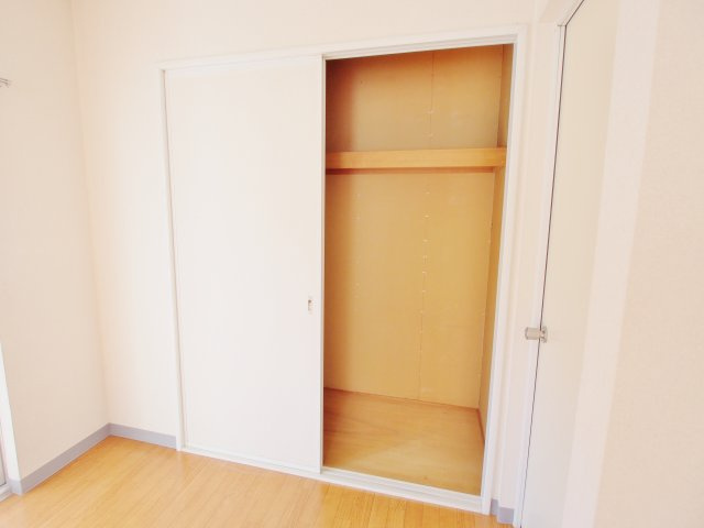 コーポホコトリ　A棟の収納