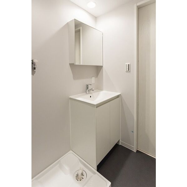 REFINED　TASTE　三吉の洗面所