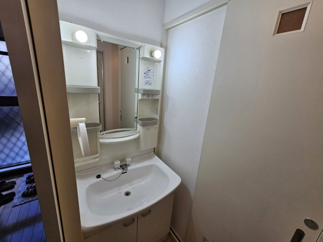 グランベール六甲の洗面所