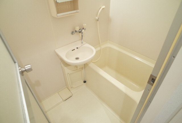 イースト神戸本山の浴室