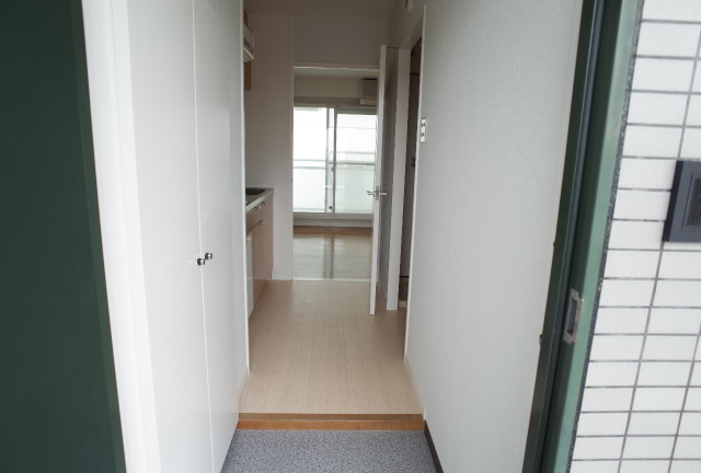 イースト神戸本山の玄関