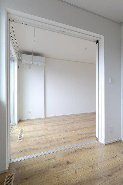 ラ・クラスモリオカの洋室