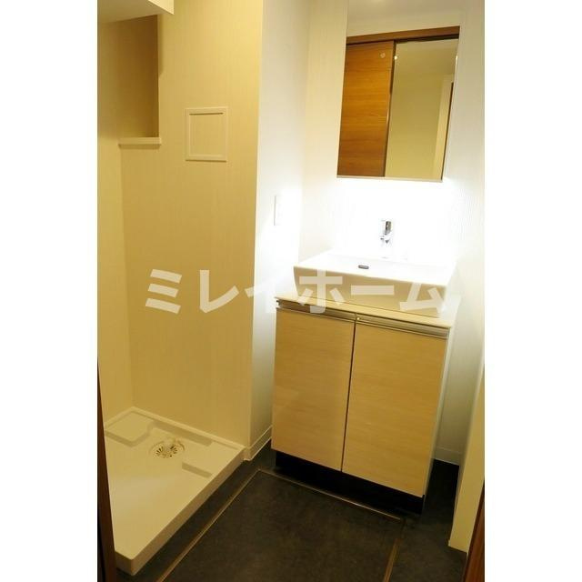 ウェルスクエアイズム蒲田の玄関