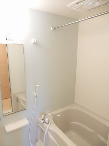 サン・ハーモニーの浴室|コンパクトで使いやすいお風呂です