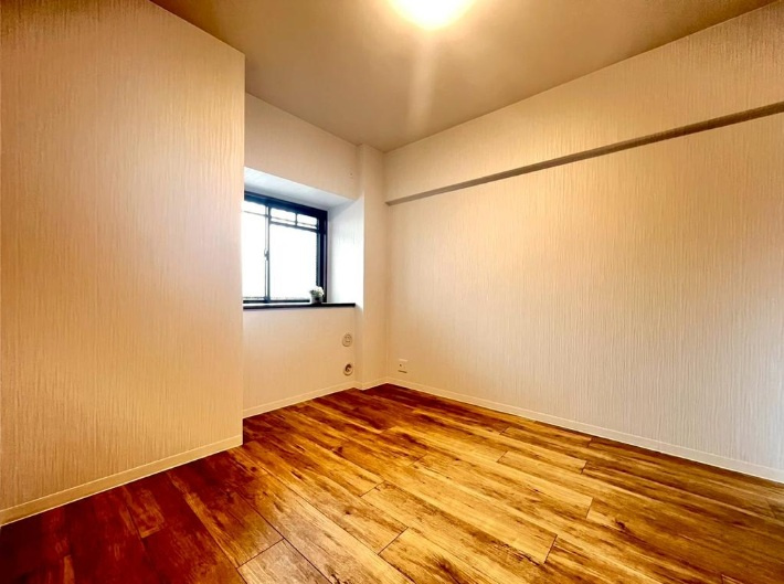 神戸市垂水区塩屋町9丁目の洋室|全居室収納がありますので、スッキリと整理整頓できます♪