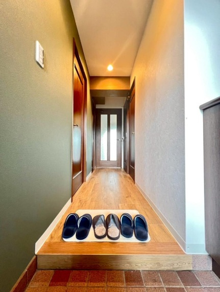 神戸市垂水区塩屋町9丁目の玄関|可愛い小物を置いてお客様をお出迎えできます♪