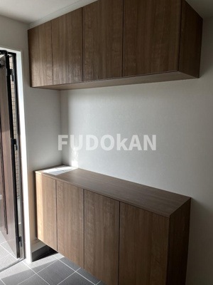 【収納】 | 天童市老野森【新築建売】リリーフB棟 | 大きいシューズボックスはどんどん増える靴を散らかさずに収納できます。