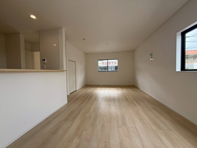 ♥♥豊見城市嘉数第７－5号棟（全７棟）の居間・リビング