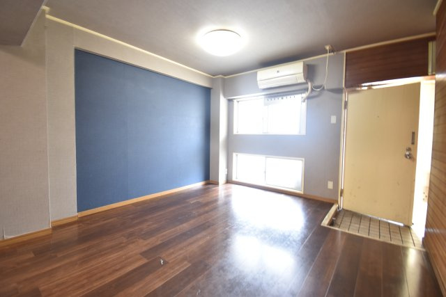 サンハイツ堺の居間・リビング